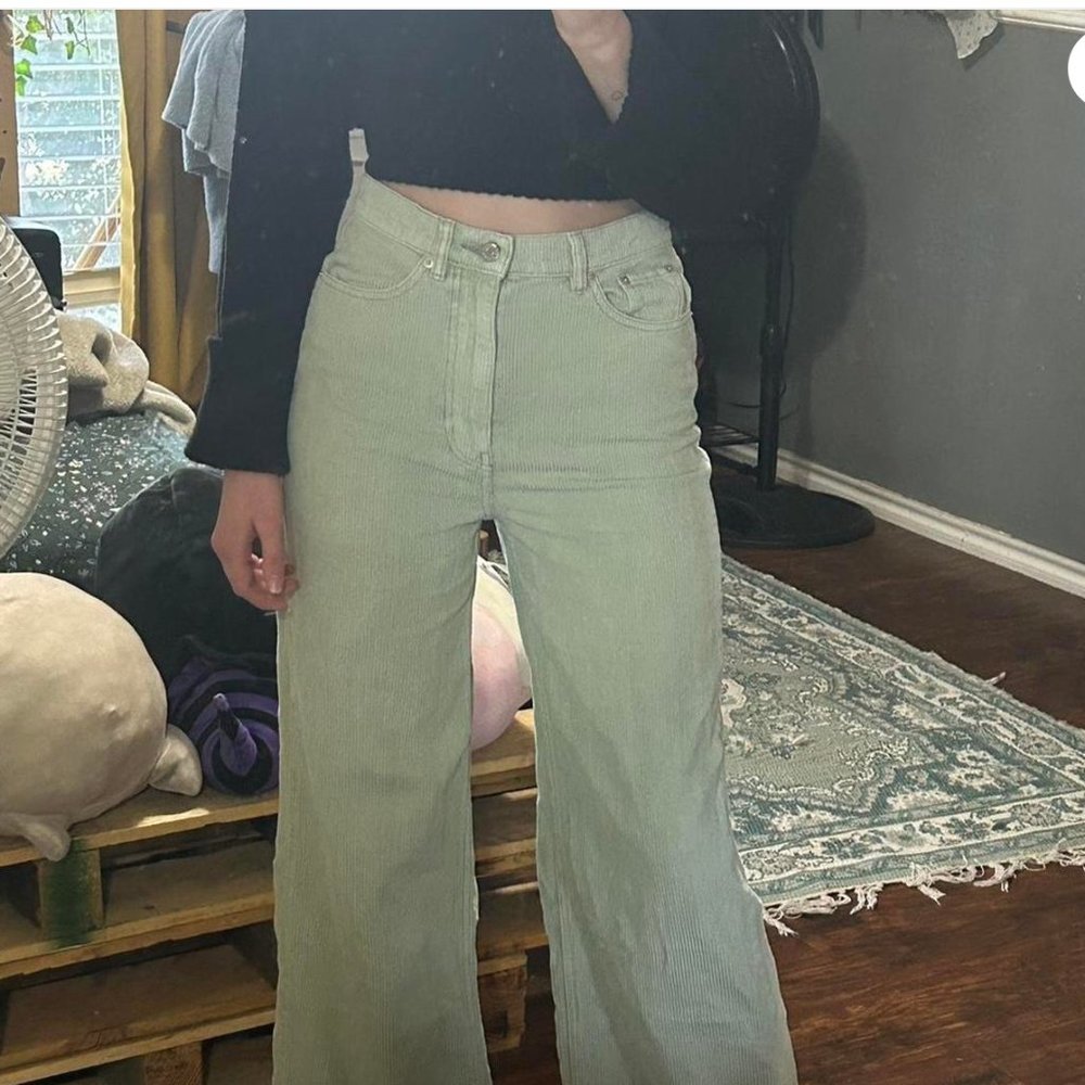 COPY - BDG corduroy pants high and wide